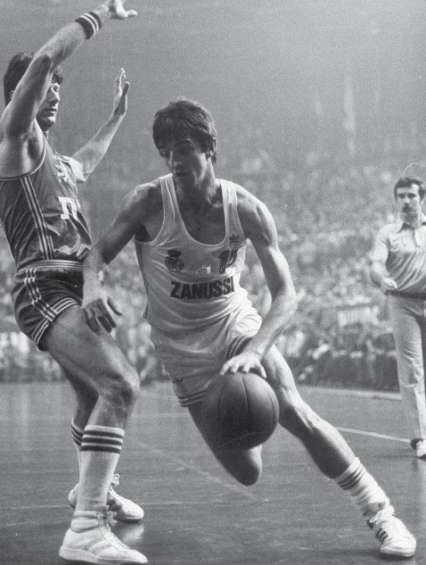 Mirza “Kinde” Delibašic con la maglia del Real Madrid